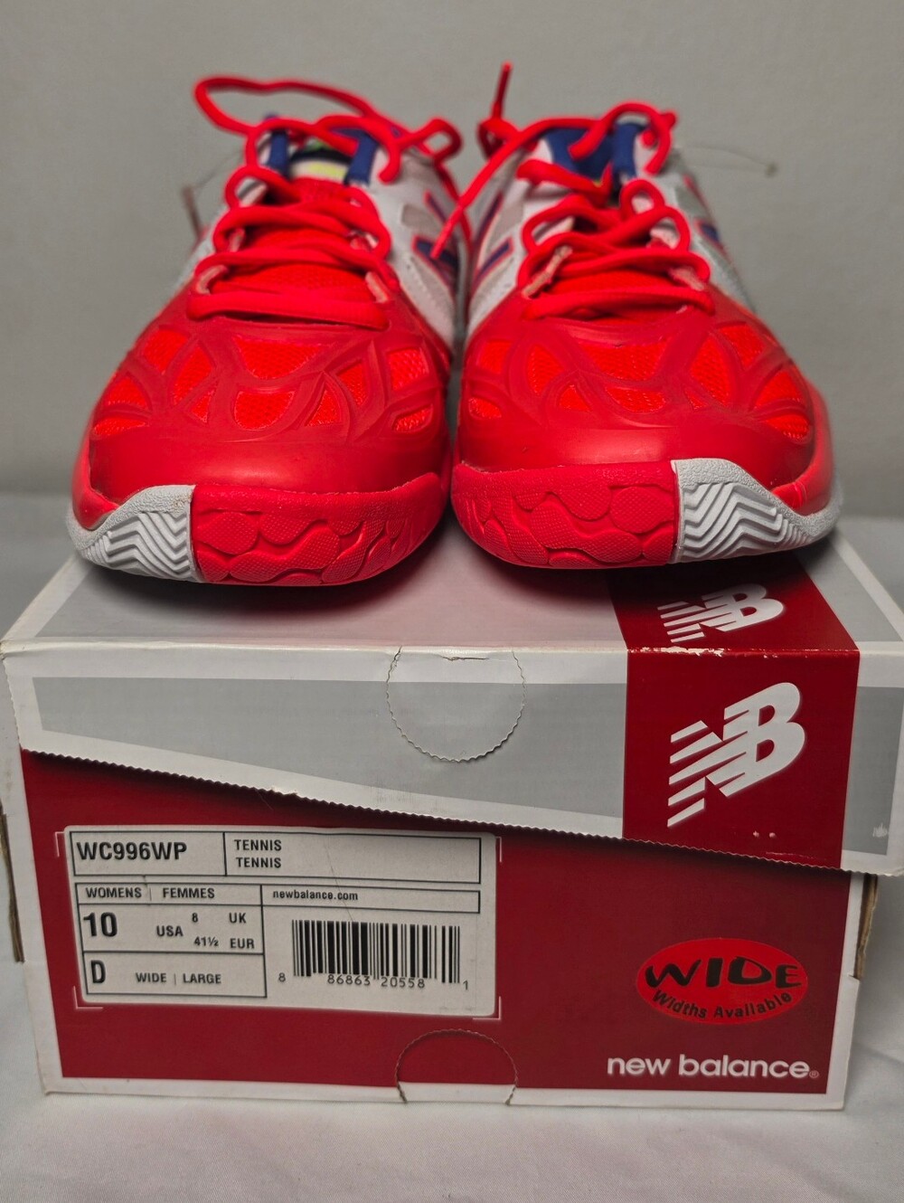 New Balance Womens Size 10 WIDE 996 tennis Shoes NIB
